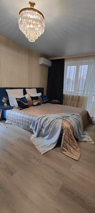 Посуточно 1к квартира в центре Невинномысска с панорамным балконом и ремонтом ЛЮКС