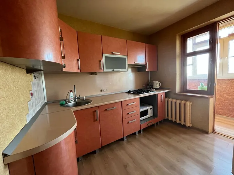 Посуточно 2к квартира в центре Невинномысска с балконом - Фото 1