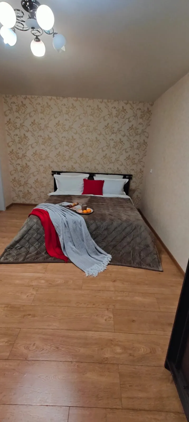 Посуточно 1к квартира в Невинномысске возле ж/д вокзала, Wi-Fi и вся техника - Фото 1